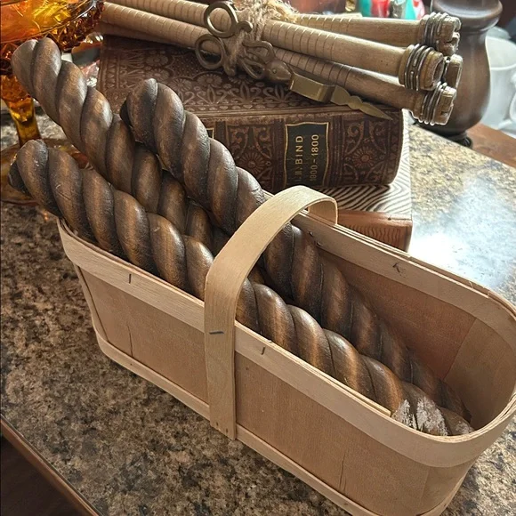 Vintage Barley Spindle Architectural Salvage Set - Picture 4 of 5